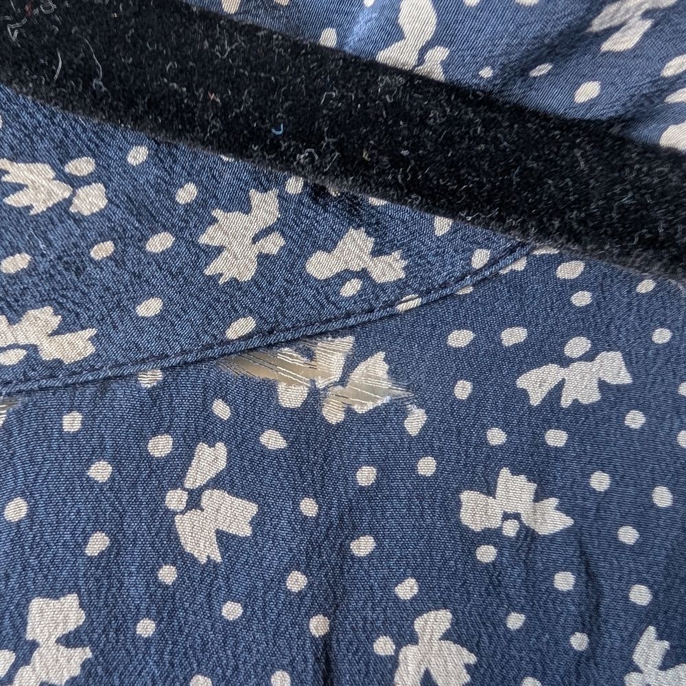 Vintage Ann Taylor All Silk Blouse Button Vest Navy Print Size 8 - Picture 5 of 6